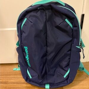 Like new! Patagonia Navy and Teal Backpack